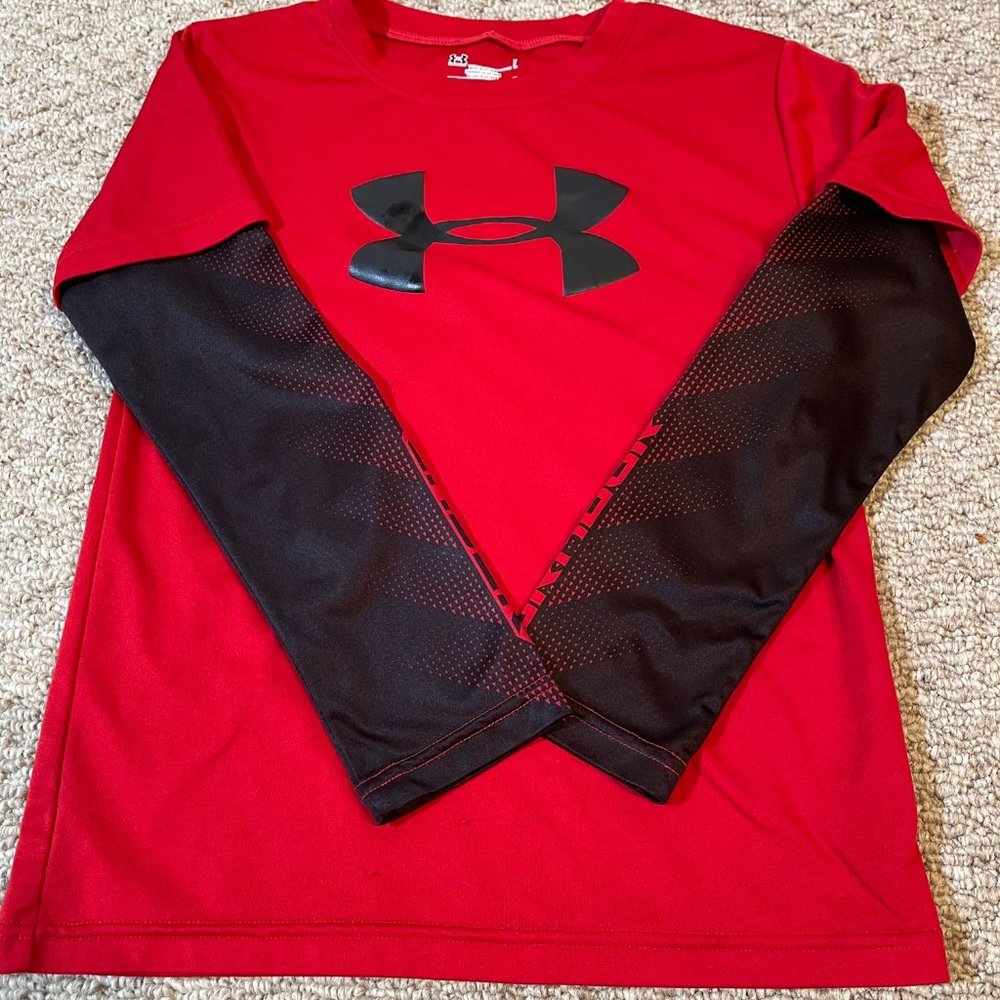 Under Armor Boy's Red Black Sports Shirt Size 7